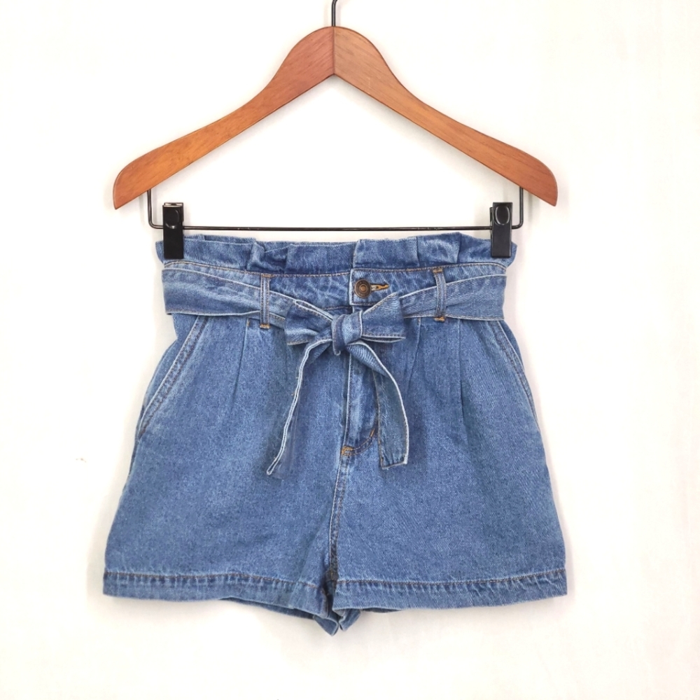 Forever 21, Belted Jean Paperbag Shorts, Size S Women